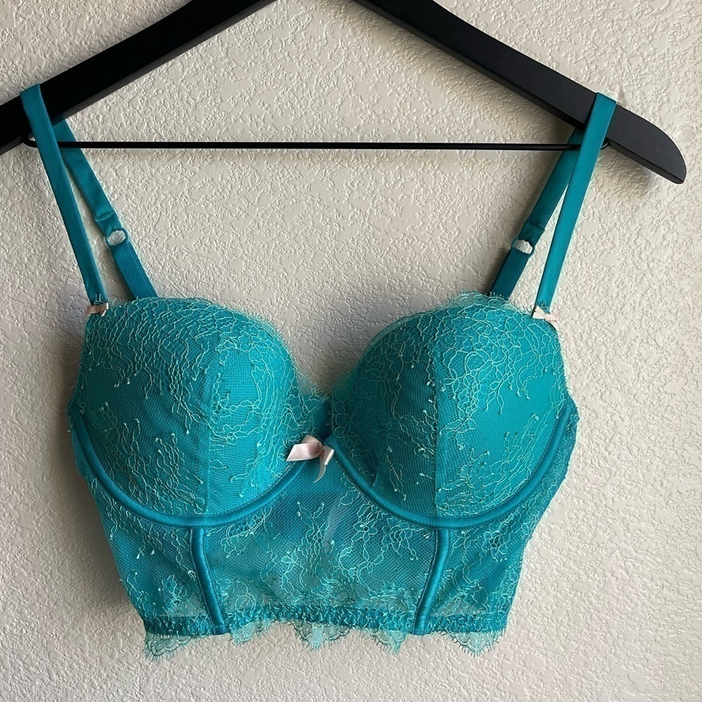 Victoria secret very sexy demi buste